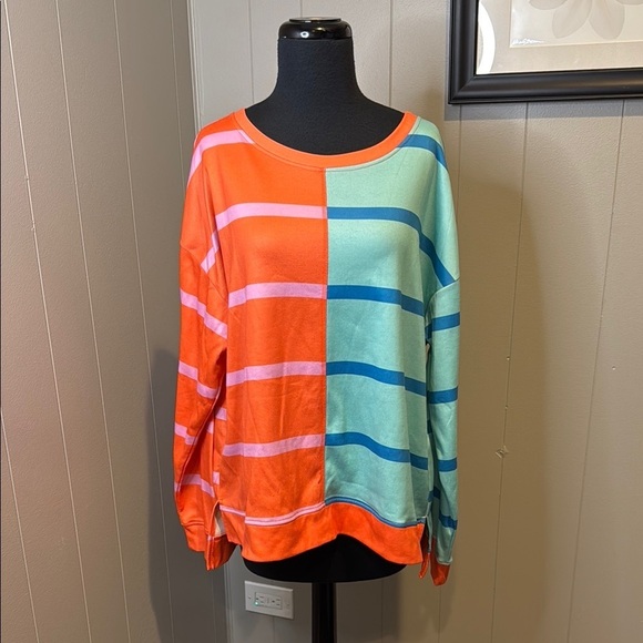 BiBi Tops - BiBi Women’s Medium Colorblock Crew Neck Sweatshirt - Orange and Mint